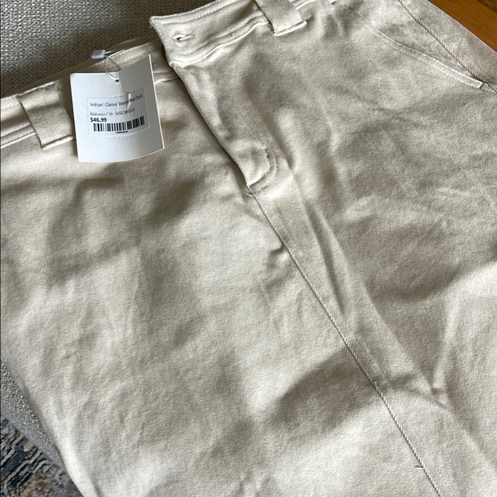 Main Street Exchange new with tags  Cream Skirt